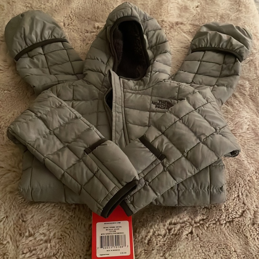 Never been worn baby snow suit with tags 18-24 months